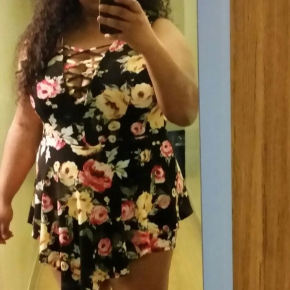 Romper - Picture 5 of 6